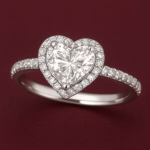 יהלום לב ונצנוץ הילה