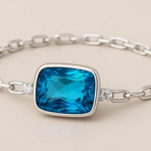 כחול מלכותי: צמיד טופז וכסף משובץ